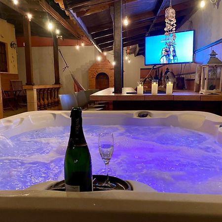 3-Bedroom Villa With A Jacuzzi Noord Bagian luar foto