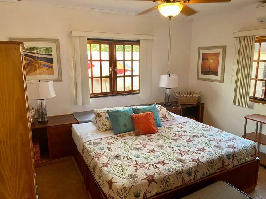 3-Bedroom Villa With A Jacuzzi Noord Bagian luar foto